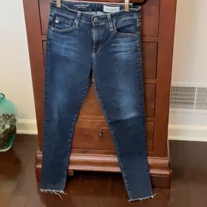 AG The Farrah Skinny Crop high-rise. Size 28. EUC